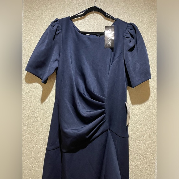 NWT Xscape Ruched A-Line Gown Navy Blue Size 18W - Picture 4 of 9